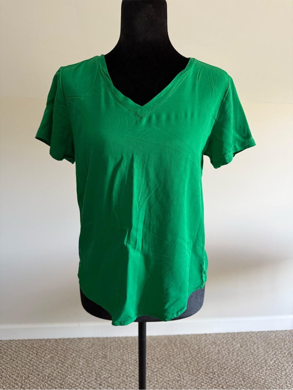 Alexander Jordan Green 100% Rayon V Neck High Low Blouse Small